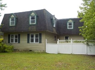 922 Honeysuckle Rd, Cape May, NJ 08204