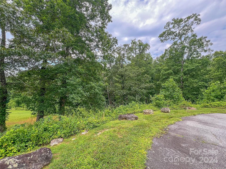 1st image of 225-A Avirea Dr #5