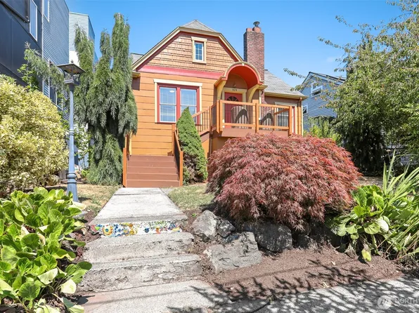 824 NW 56th St, Seattle, WA 98107