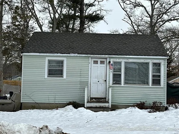 67 Ryder St, Buzzards Bay, MA 02532