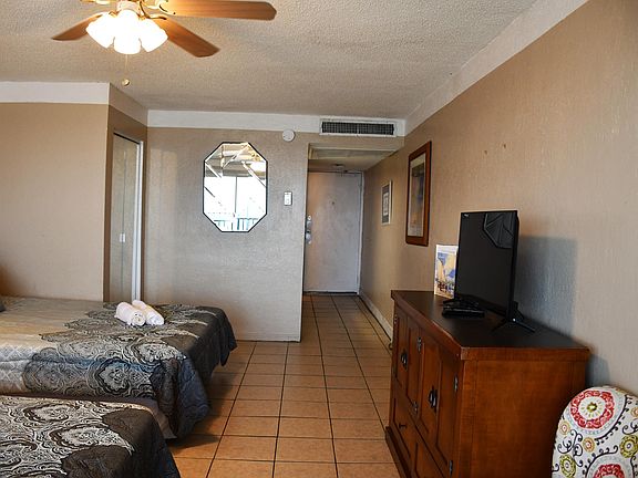 5th image of 219 S Atlantic Ave #424