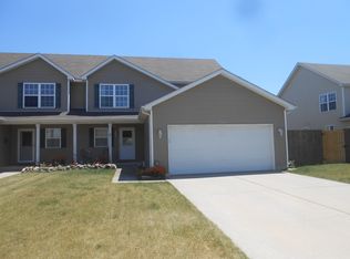 2017 Mountain Rd, Morris, IL 60450