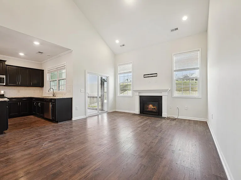 2312 Longmont Dr — Photo 12