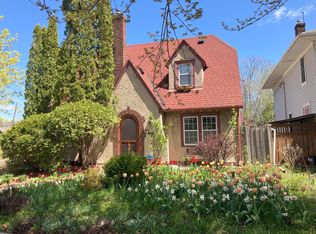 1404 Searle St, Saint Paul, MN 55130
