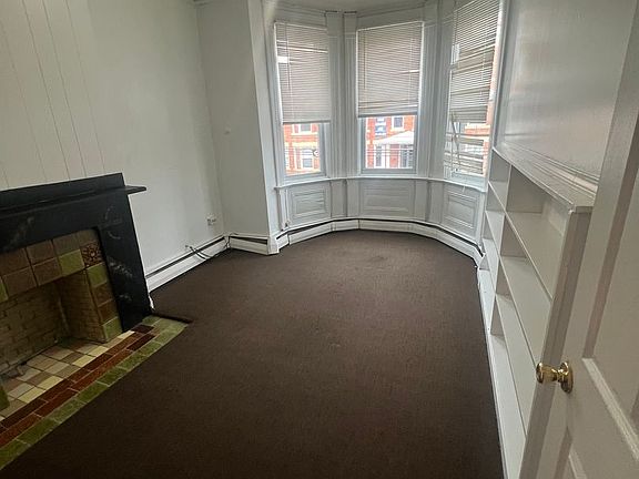 5th image of 3612 Dawson St APT 2