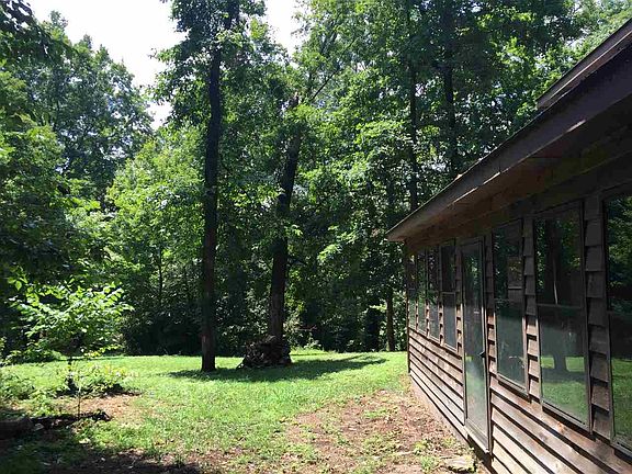 3rd image of 223 Vista Dr