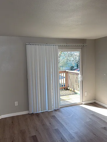 1626 S G St #4 Photo 1