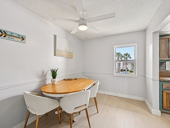 4th image of 2727 75th St W APT 9A14