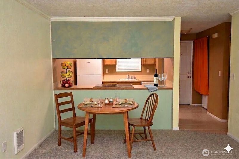 4th image of 2629 Rucker Ave. #3