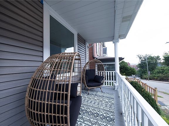 3rd image of 215 N Maple Ave