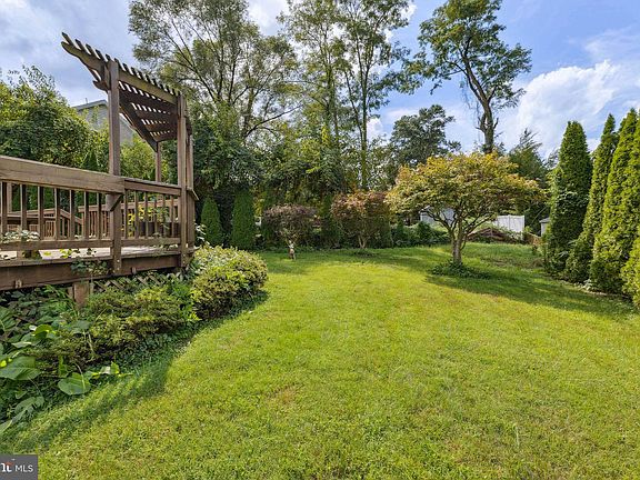 4th image of 7209 Murray Ln