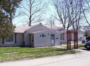 817 S Hugh St, Plano, IL 60545