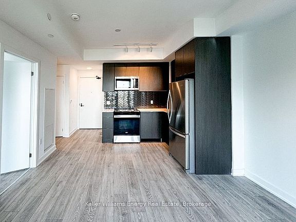 4th image of 1606 Charles St #810