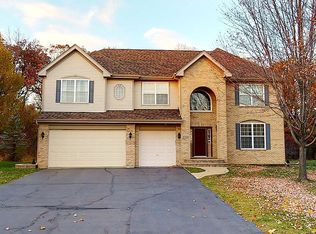 5724 Red Oak Dr, Hoffman Estates, IL