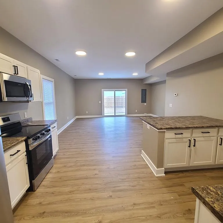 4204 Sherman Blvd — Photo 2