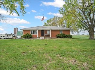 4232 Haskell Rd, Effingham, KS 66023