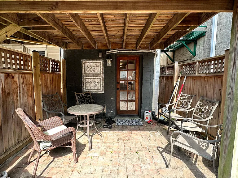 1630 S Charles St #BASEMENT — Photo 14