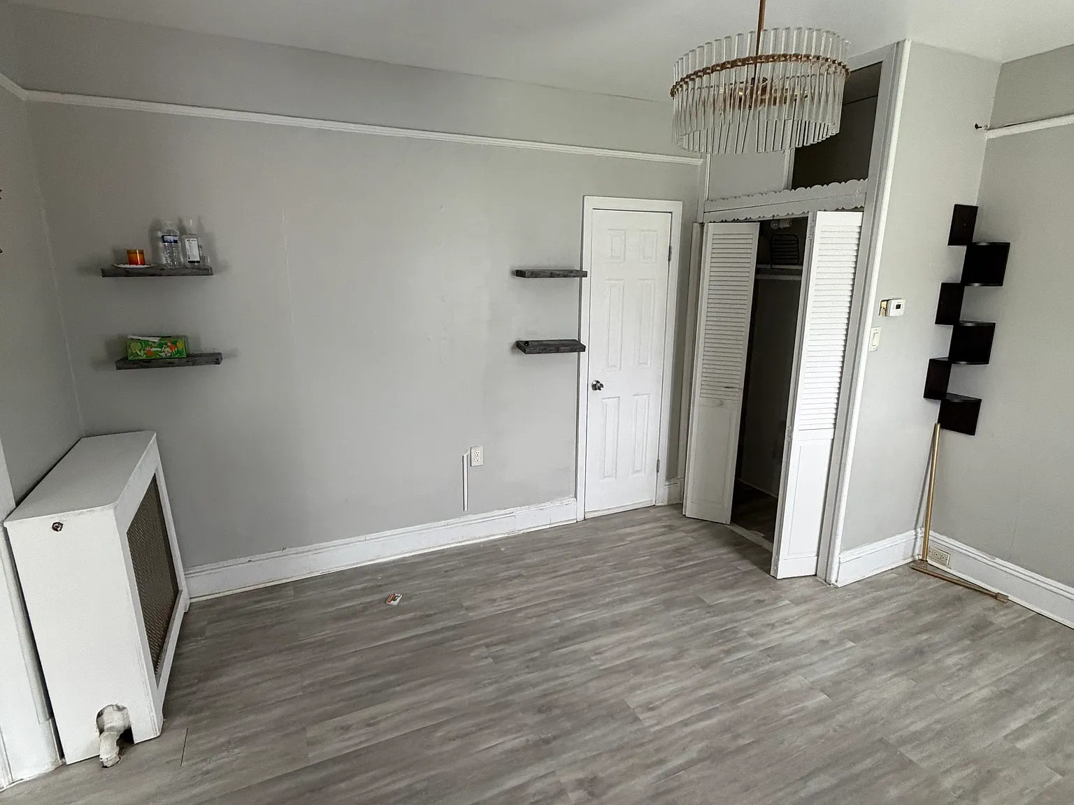 1 bed, $2,300 — Photo 3