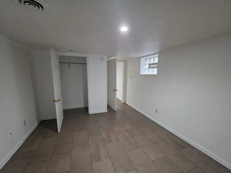 398 E South St — Photo 11