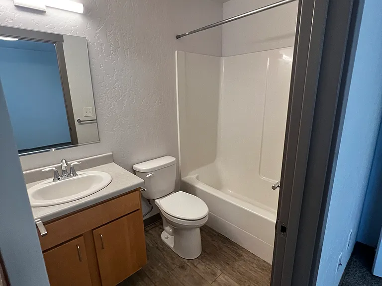 2727 E 35th Ave #C1 — Photo 31