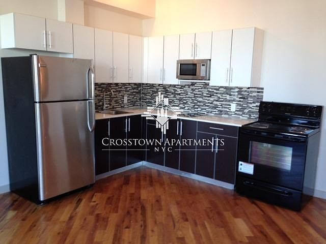 1st image of 2928 41st Ave #603
