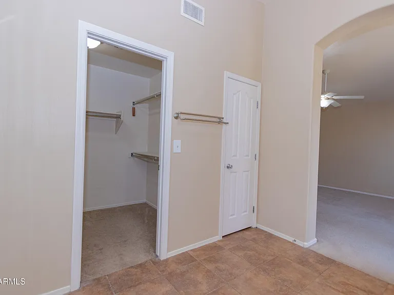 720 W Hancock Ave — Photo 26