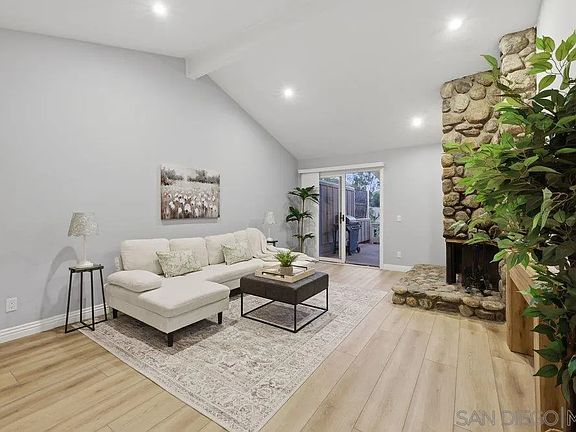3rd image of 8635 Circle R Valley Ln