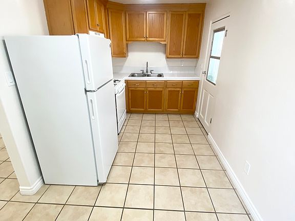 3rd image of 510 Q Ave #510