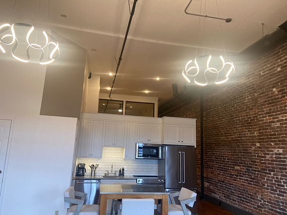3rd image of 102 Gay St S