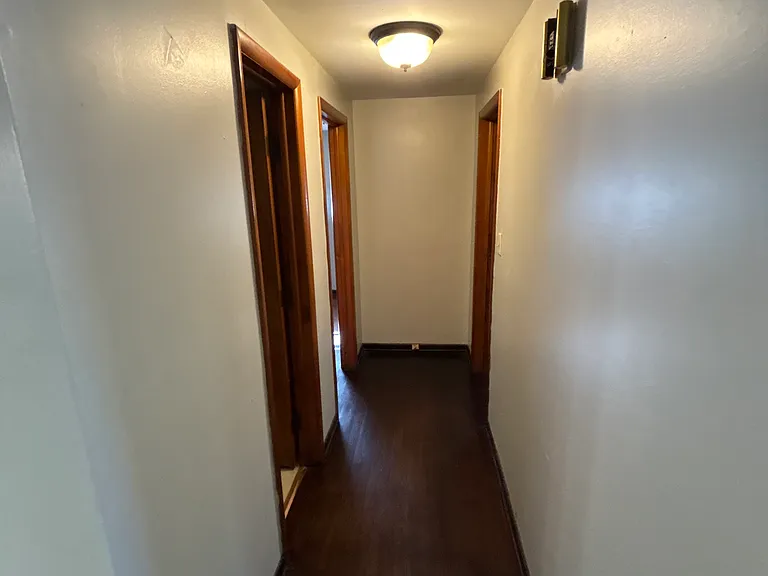 510 Alhambra Dr — Photo 6