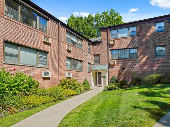 131 Beacon Hill Drive #F-27, Dobbs Ferry, NY 10522