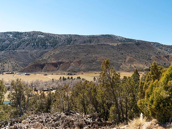 3rd image of 8094 Red Cloud Loop Rd