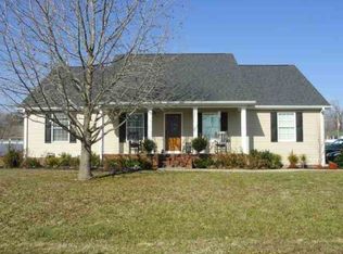 1276 Robinwood Dr, Benton, KY 42025