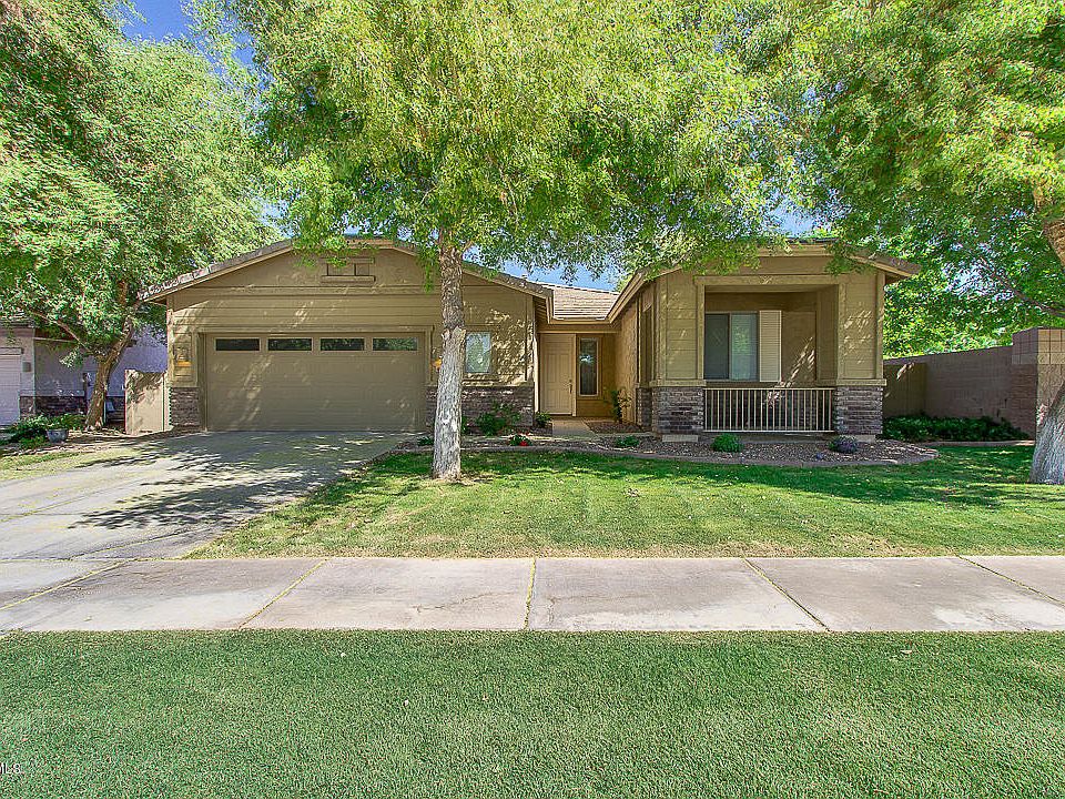 1st image of 4076 E Linda Ln