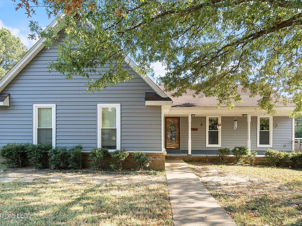 1st image of 367 Sandalwood Dr