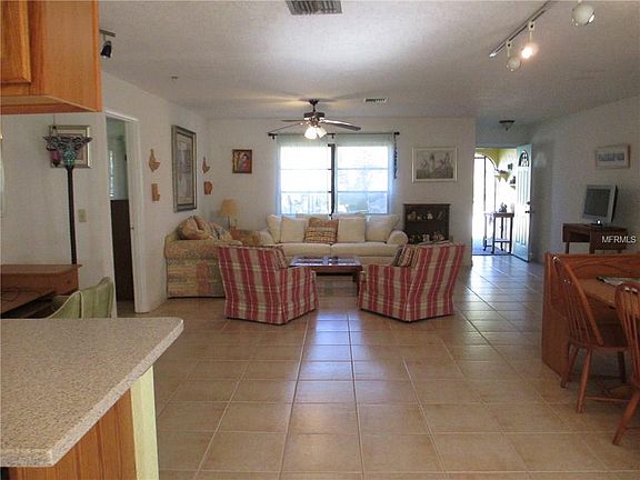 5th image of 9147 Berendo Ave