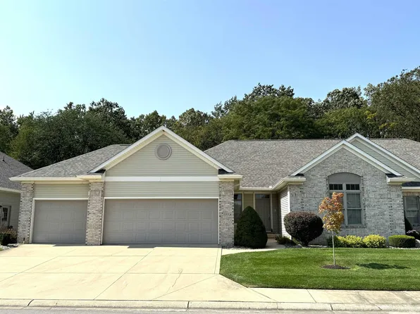 223 River Park Dr, Middlebury, IN 46540