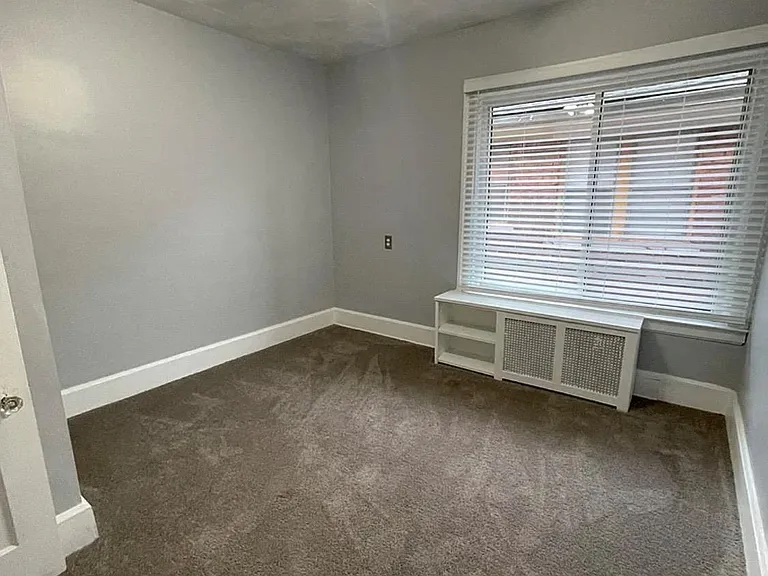 2286 Calvert St — Photo 24