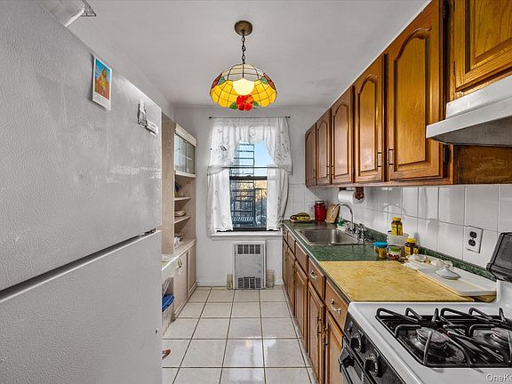 5th image of 52-35 39 Road #2C