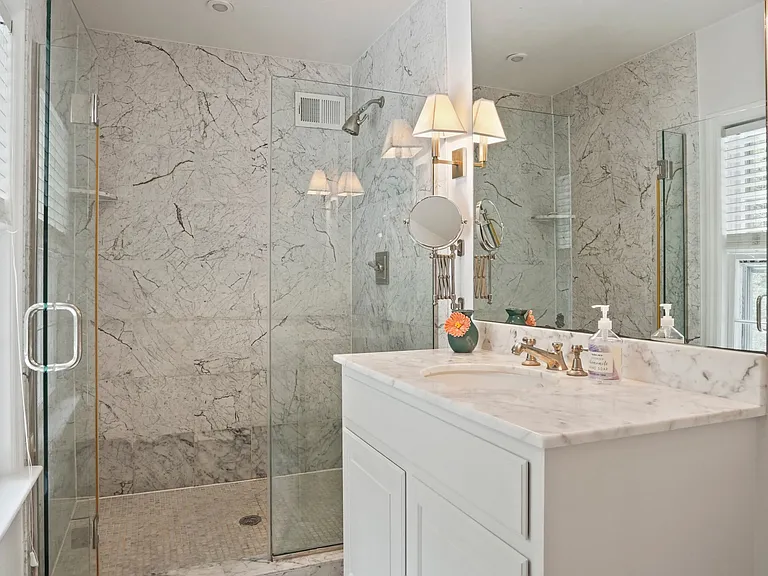 5320 Albemarle St — Photo 29