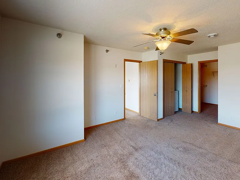 1428 Walton Dr — Photo 8