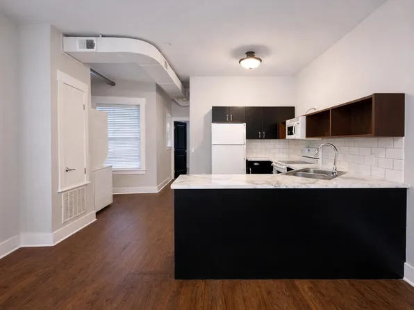 1011 S 30th Ave #1005-01, Omaha, NE 68105