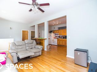 804 W Newport Ave, Chicago, IL 60657