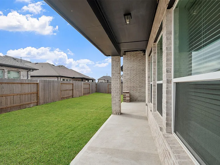 2211 Stone Lodge Ct — Photo 31