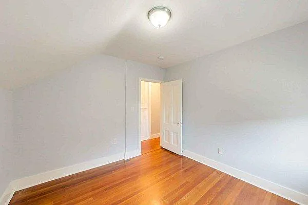 62 Roseneath Ave — Photo 24