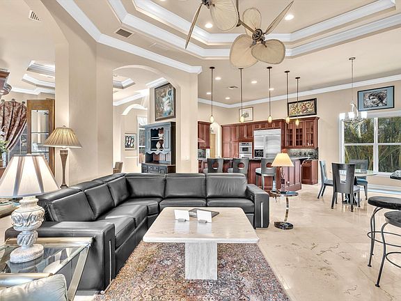 5th image of 3934 Sherwood Boulevard