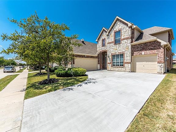 2nd image of 3630 Chesapeake Dr