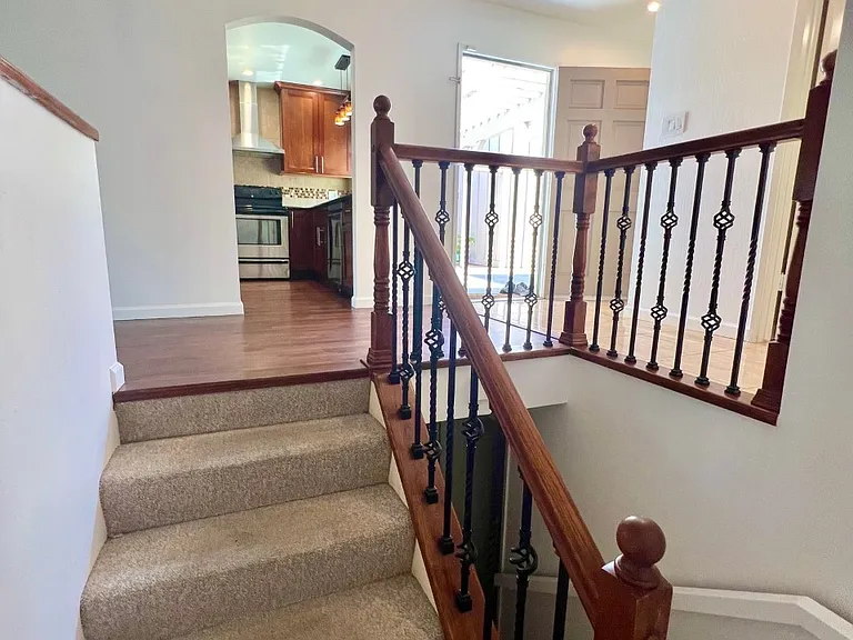 37 Creekridge Ct — Photo 14