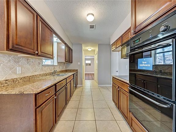 5th image of 1104 Wentwood Dr