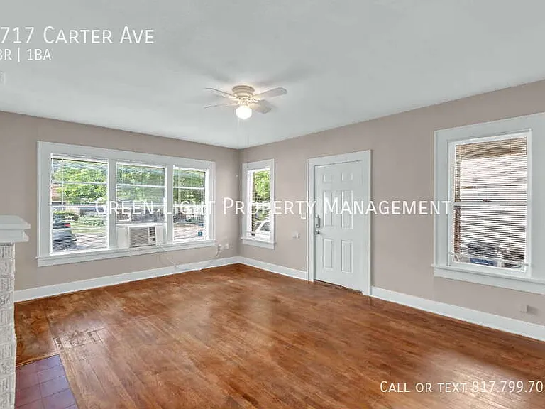 2717 Carter Ave — Photo 5
